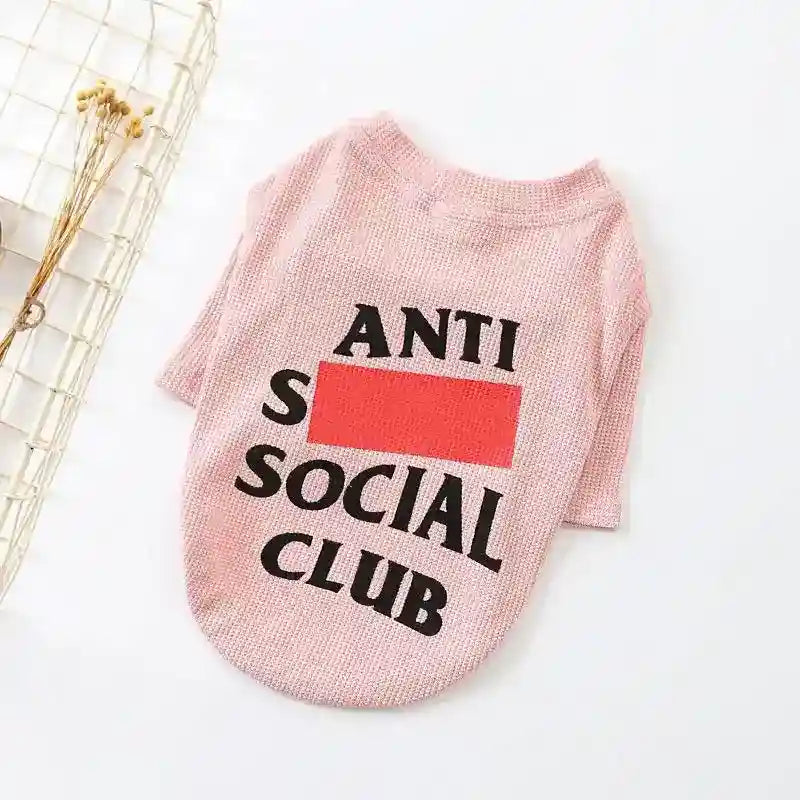Maglia per Cani "Anti Social Club" - Stile Streetwear per il Tuo Amico a Quattro Zampe by Dog Moda