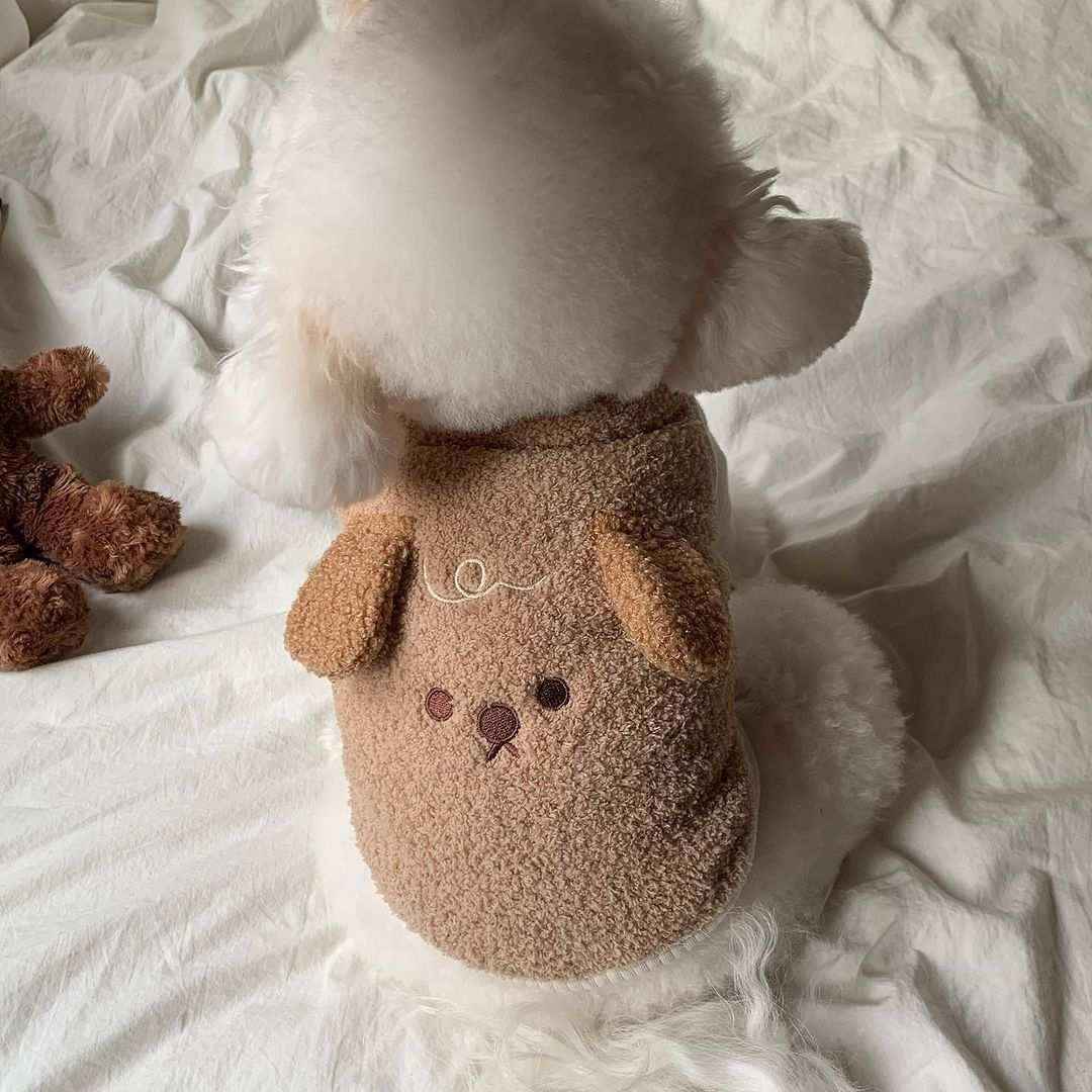 Cappottino Smanicato per Cani "Oliver" con Ricamo e Orecchie in Tessuto ✨ by Dog Moda