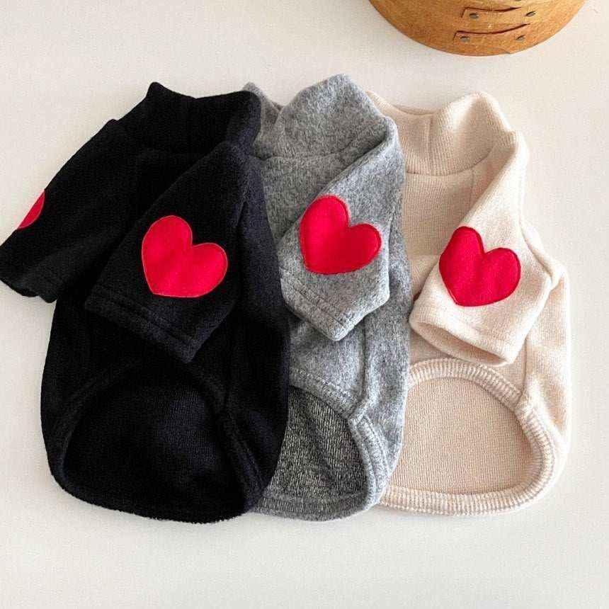 Maglia per Cani "Lyla" – Stile e Comfort con Cuoricino sulla Manica by Dog Moda