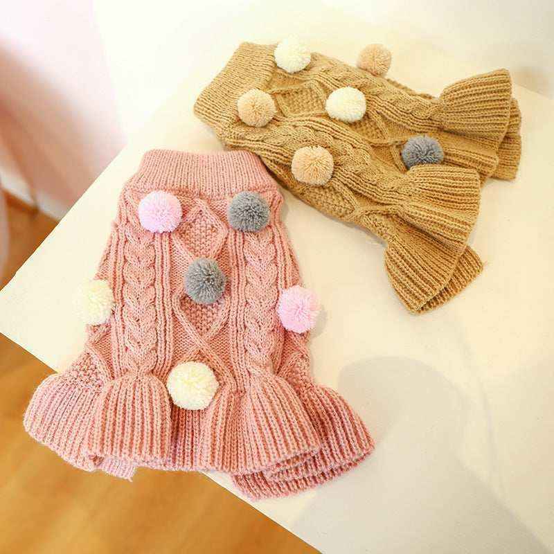 Vestito per Chihuahua con pon pon, caldo e elegante | DogModa by Dog Moda