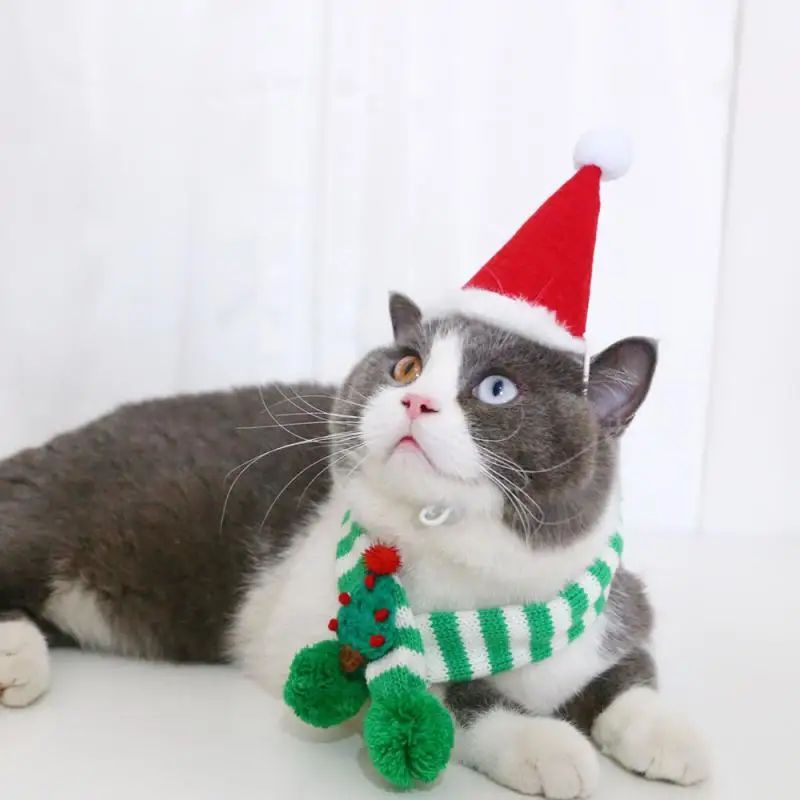 Christmas Knitted Scarf for Dogs and Cats - Adjustable and Soft for Winter