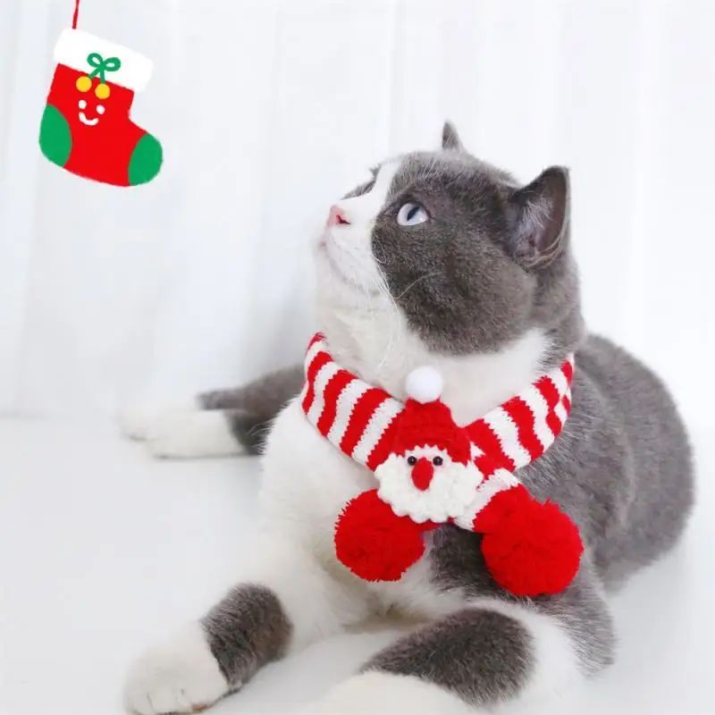 Christmas Knitted Scarf for Dogs and Cats - Adjustable and Soft for Winter