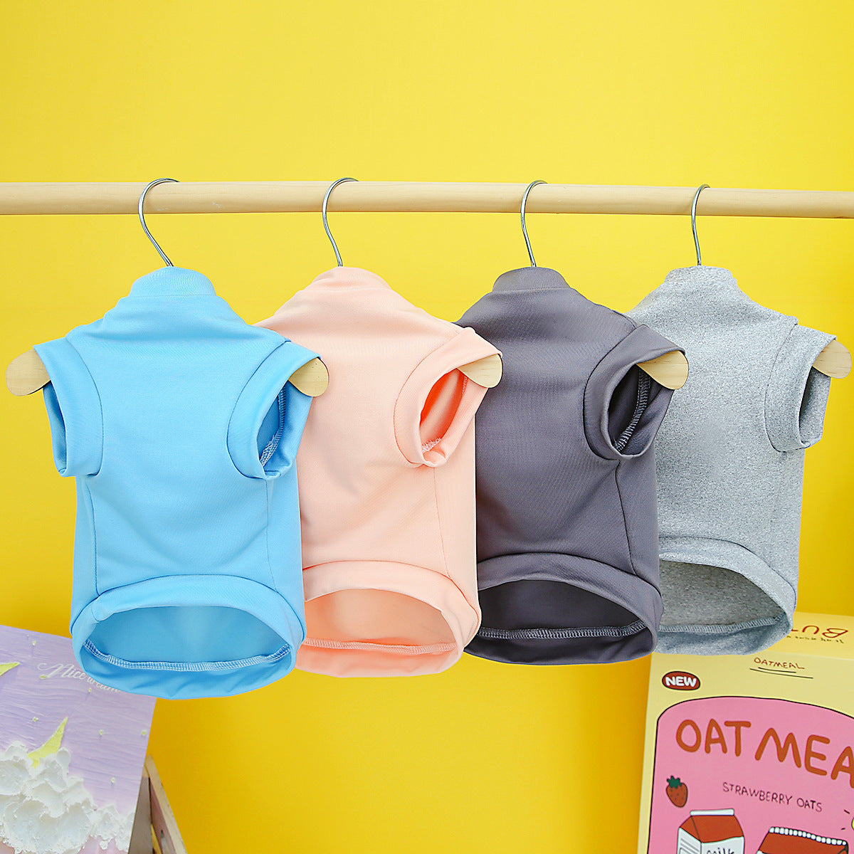 Ärmelloses Hundeshirt "Viel Glück"