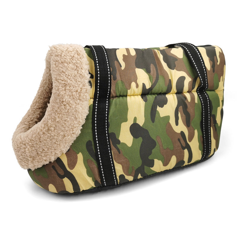 Warm Dog Carrier with Shoulder Strap "Lola" - Comfort and Warmth for Your Winter Travels