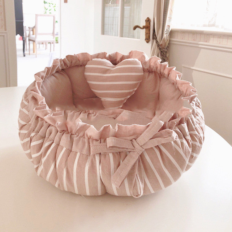 "Nina" Small Dog and Cat Bed - Comfortable and Washable