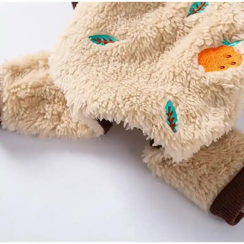 Mono Fuzzy Bordado de Frutas para Perros - Suave y Cálido