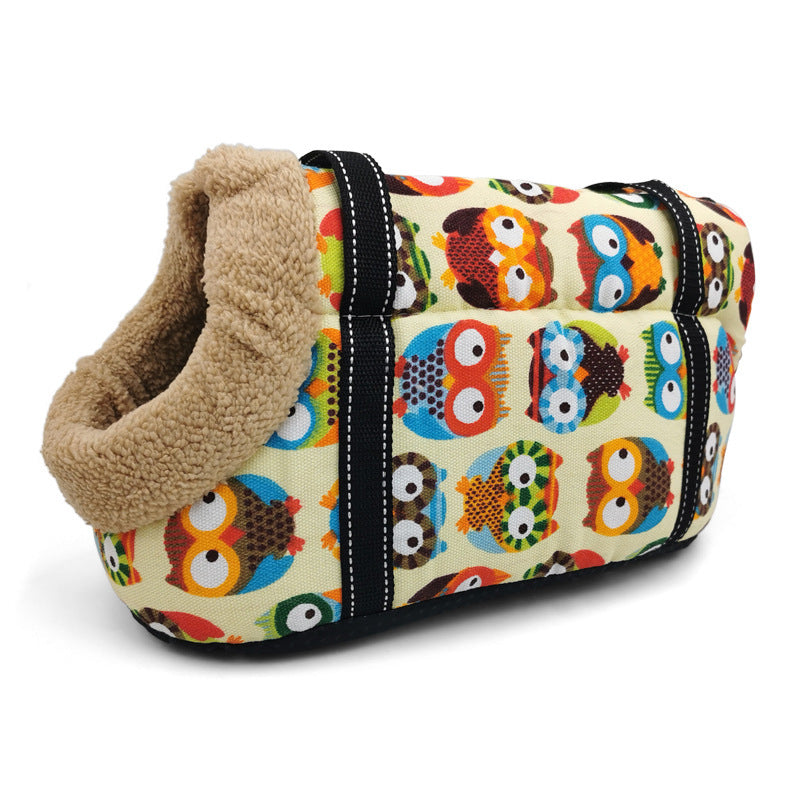 Warm Dog Carrier with Shoulder Strap "Lola" - Comfort and Warmth for Your Winter Travels