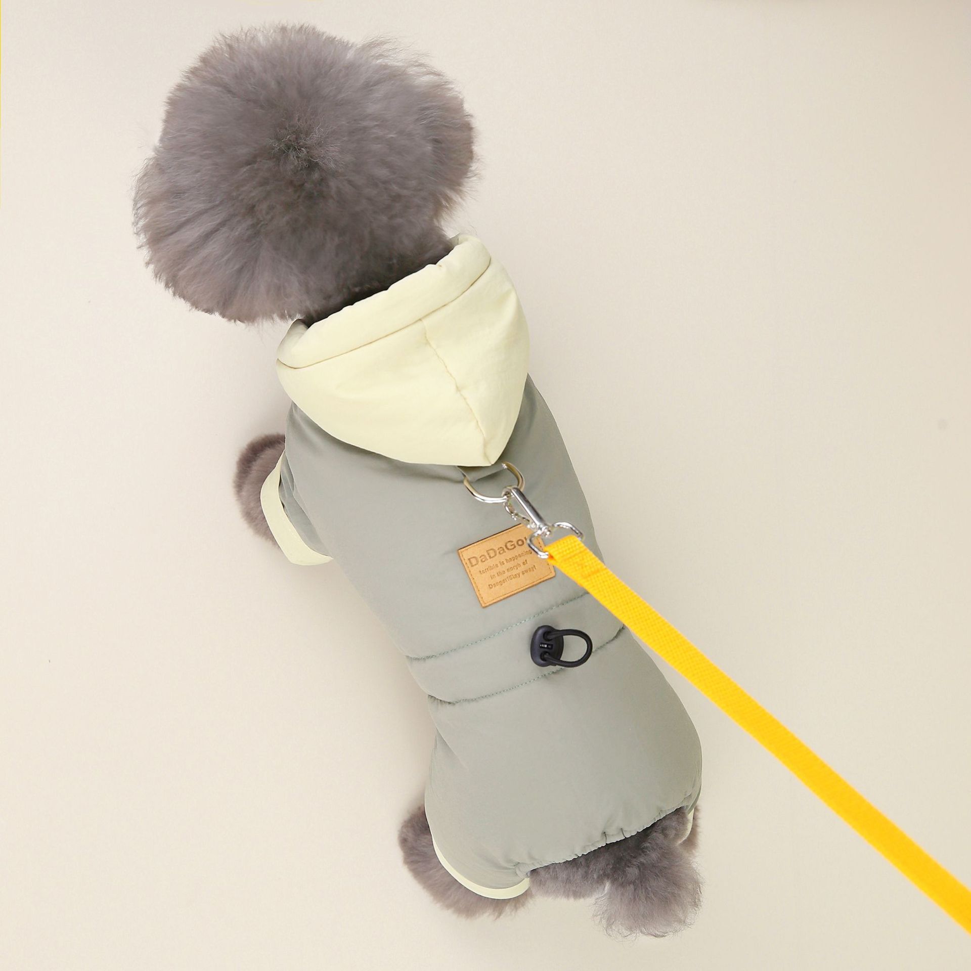 "Dadagou" Dog Fleece Coat with Hood and Button Closure ❄️