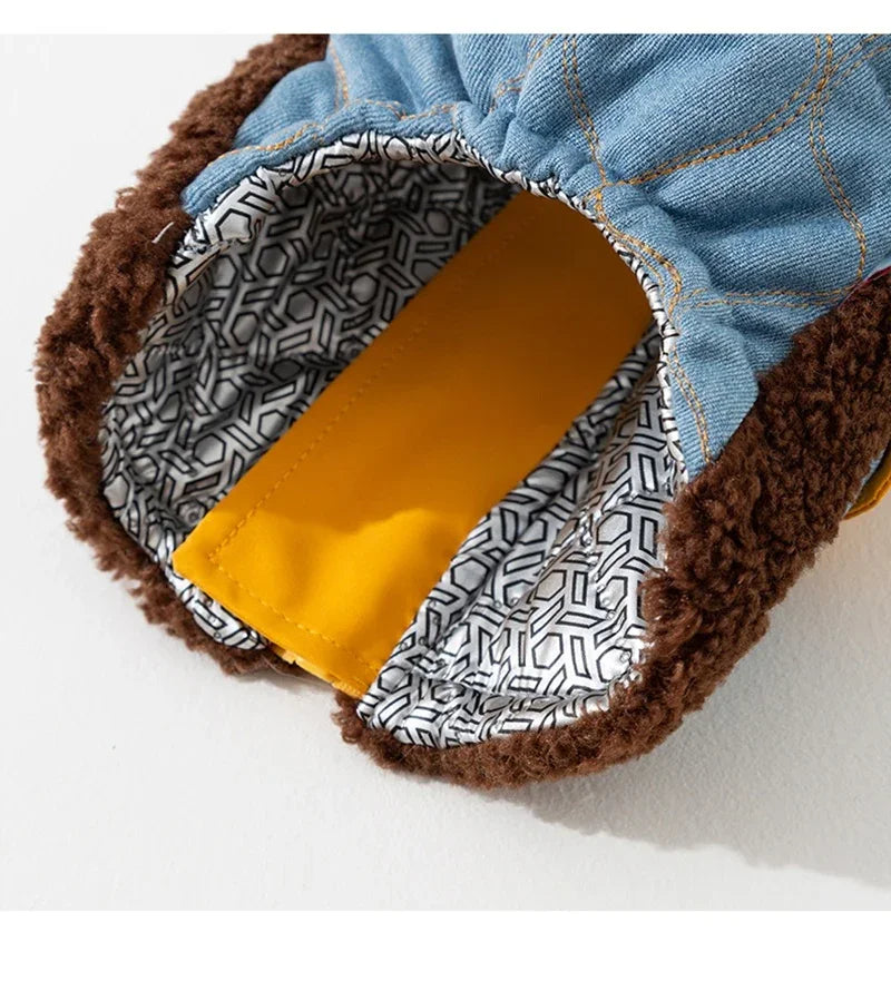 Jeansmantel für Hunde – Ärmellos, blau, mit Reißverschluss hinten