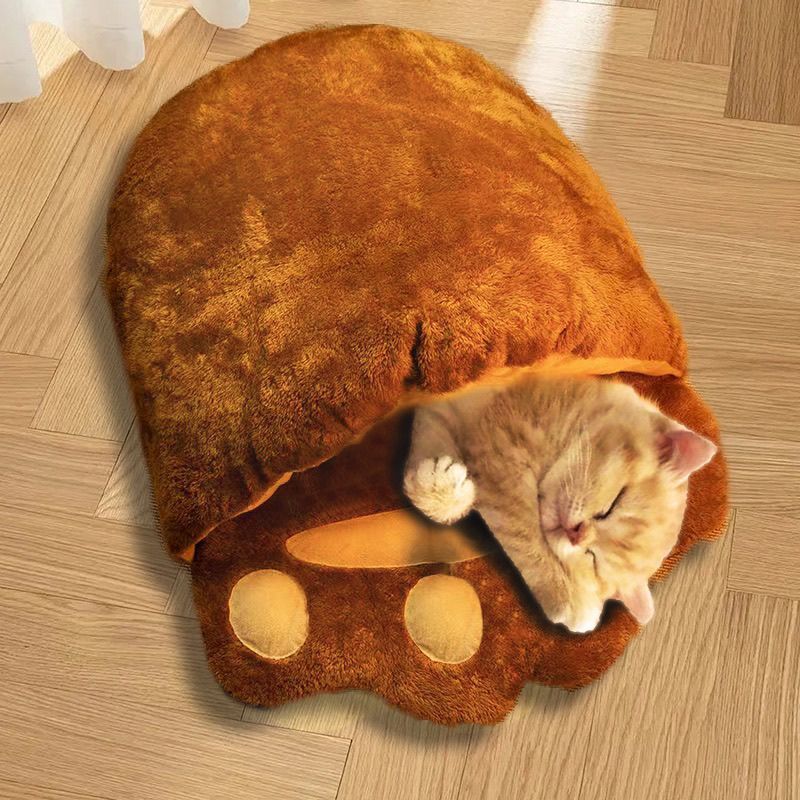 Paw Shaped Dog and Cat Sleeping Bag – Comfort and Style for Your Four-Legged Friend