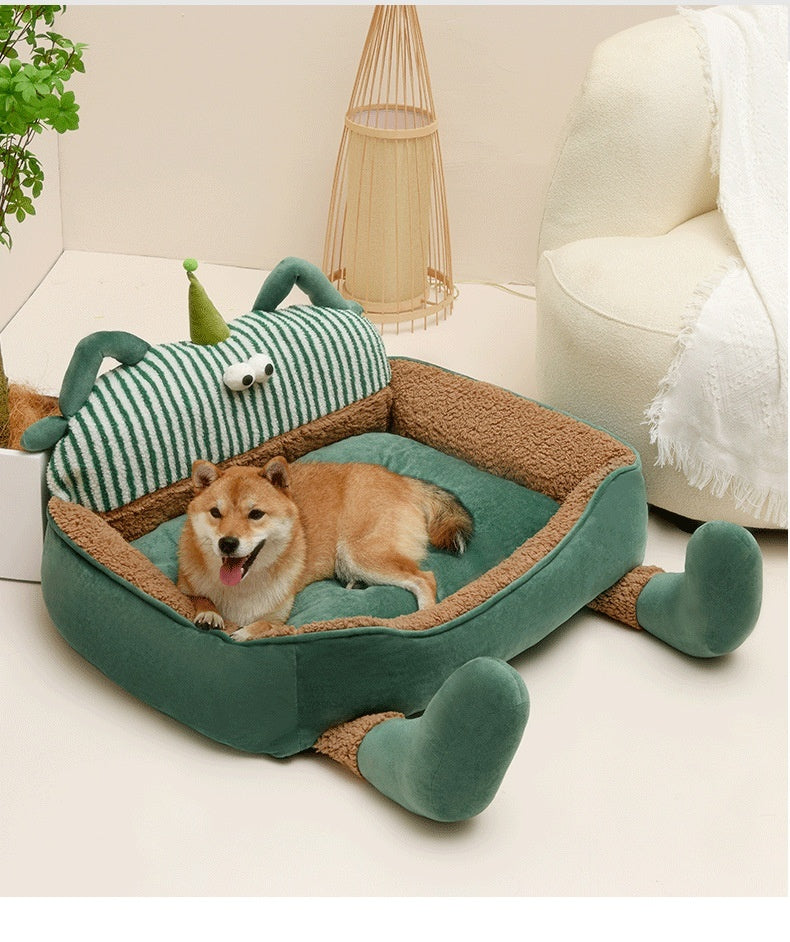 Washable "Joker" Dog House with Non-Slip Bottom and Unique Design