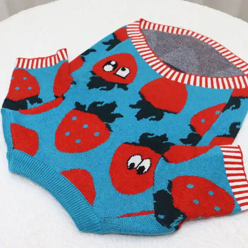 犬用いちごセーター - 暖かくて楽しい