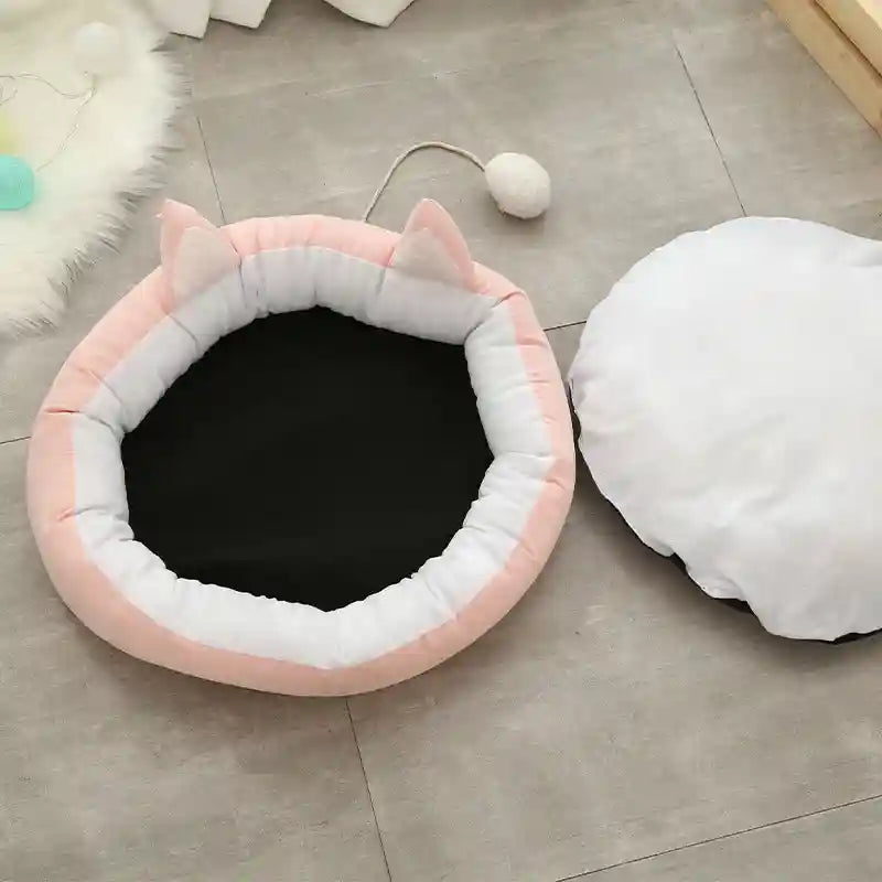 Round Cat Bed with Ears - Pom Pom Toy
