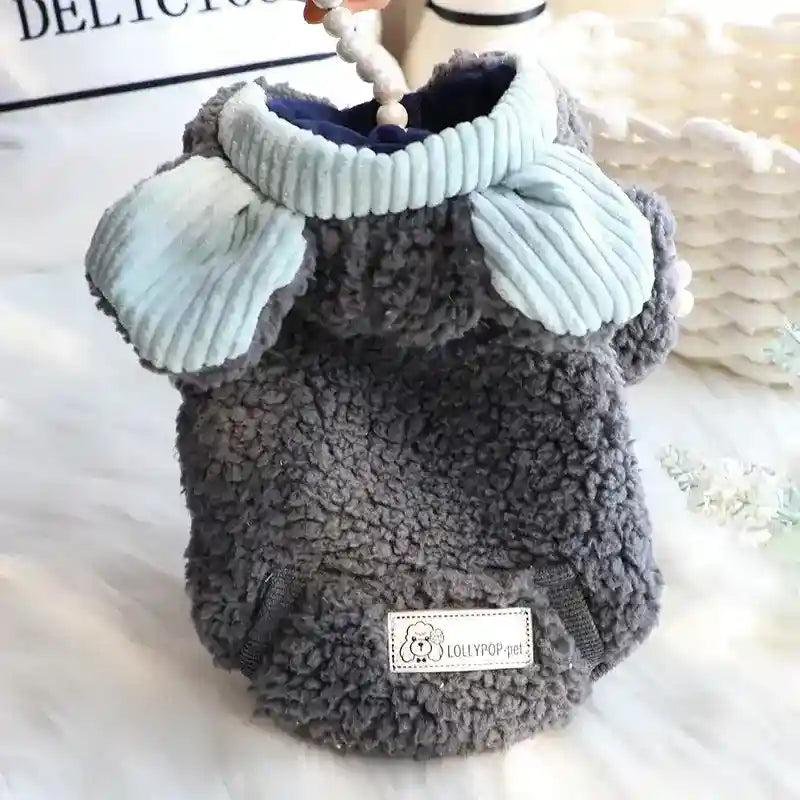 Abrigo Gilda de forro polar de cordero acolchado con capucha