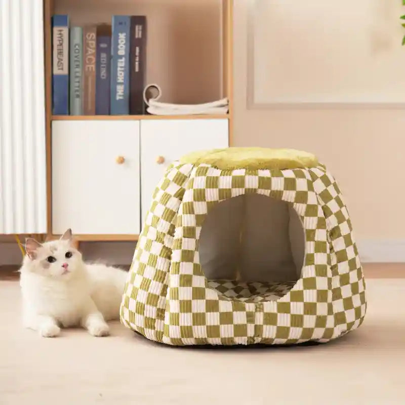 Igloo Cat House - Closed in Checkered Pattern with Cushion