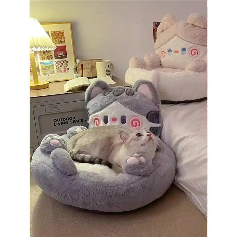 Katzenhaus mit verschiedenen Themen – Baum, Sofa und Kätzchen