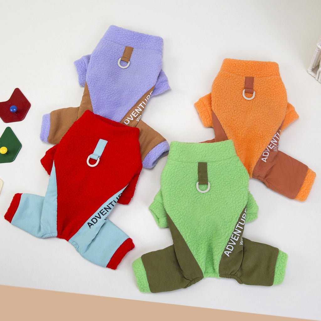 Vestido de forro polar para perros Adventure con 4 patas