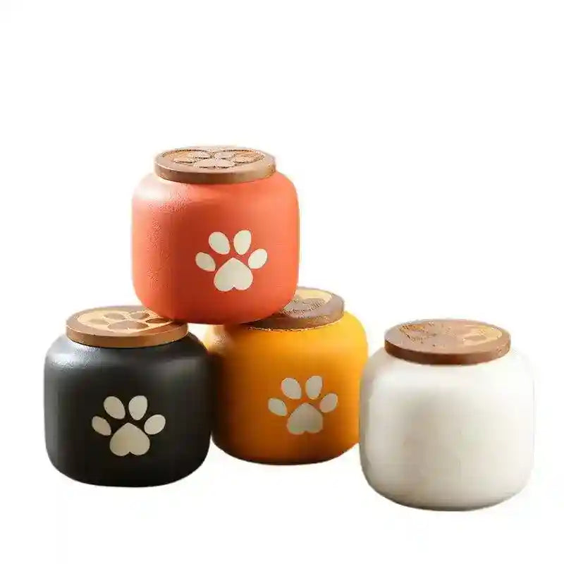 Urna Ceneraria per Cani e Gatti in Ceramica con Zampa by null