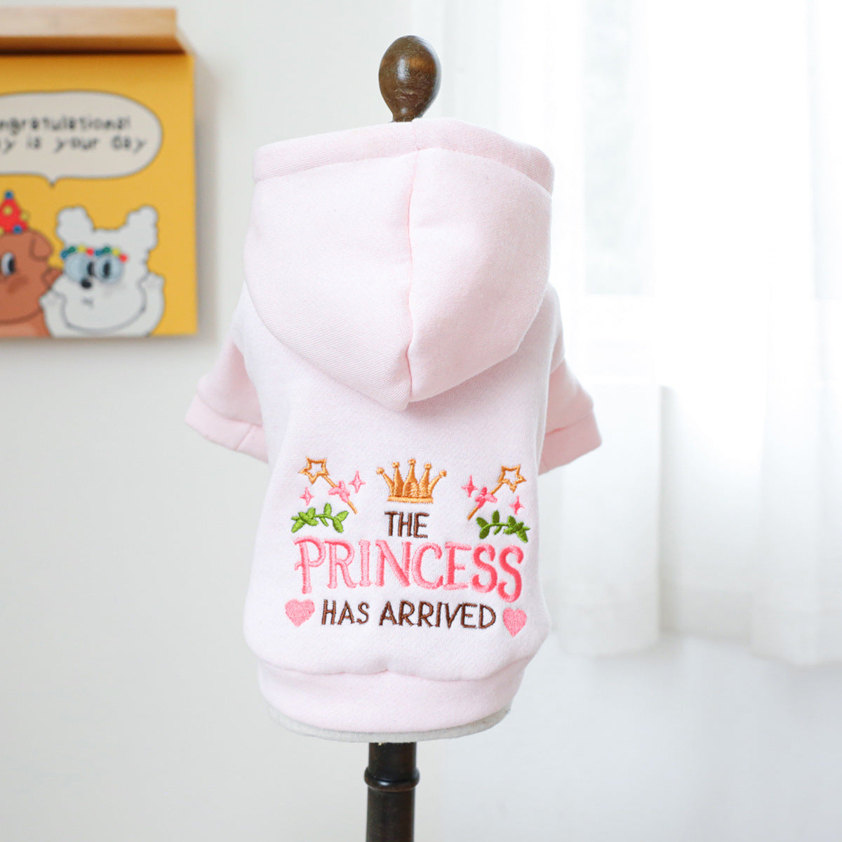 Felpa per Cani Rosa "The Princess Has Arrived" con Cappuccio e Ricami