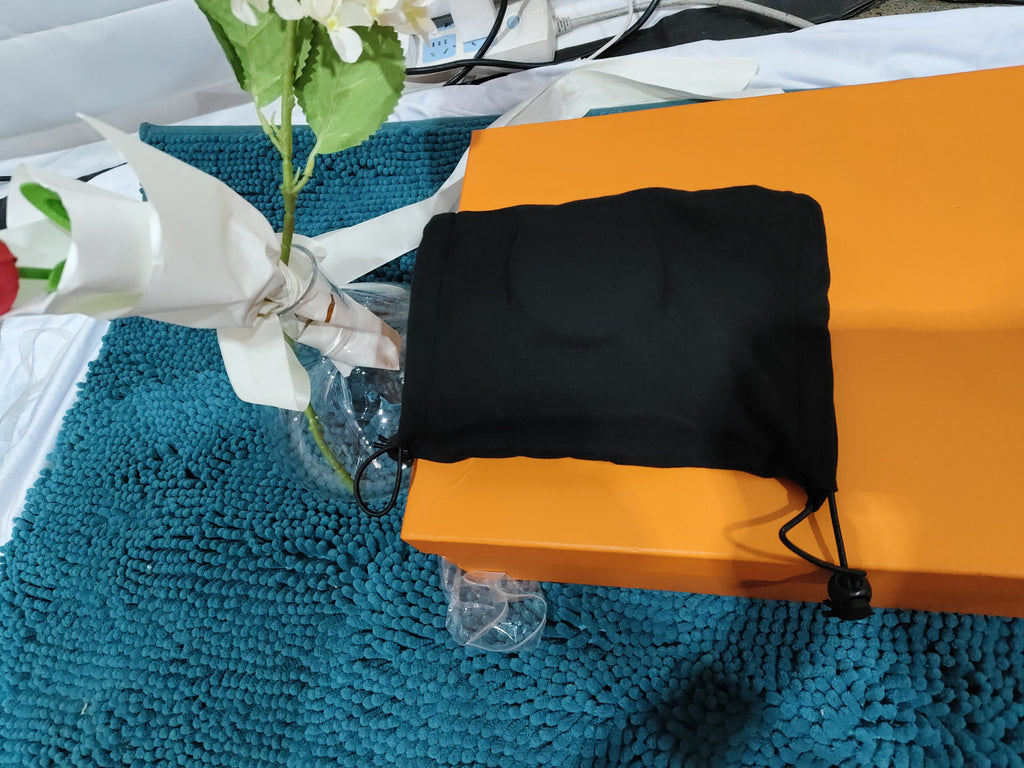 Skyddshörlurar för hundar - Minskning av ljud från fyrverkerier och åska