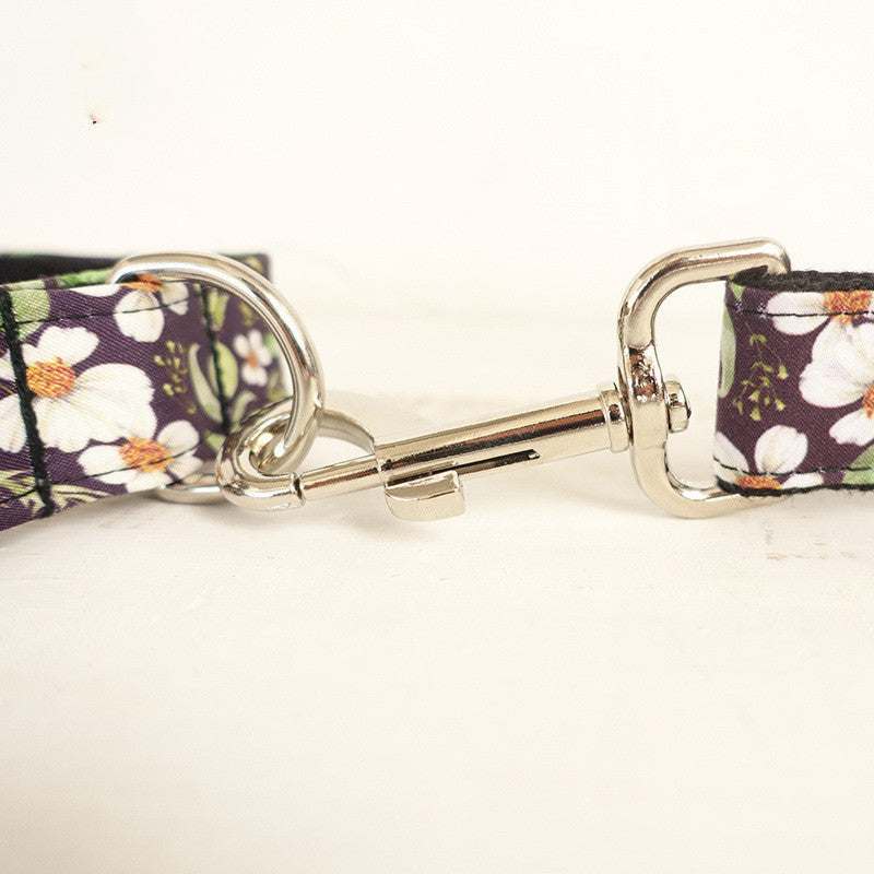 Set Guinzaglio e Collare con Papillon in Morbido Tessuto Denim – Modello Sunnyflower - Dog Moda
