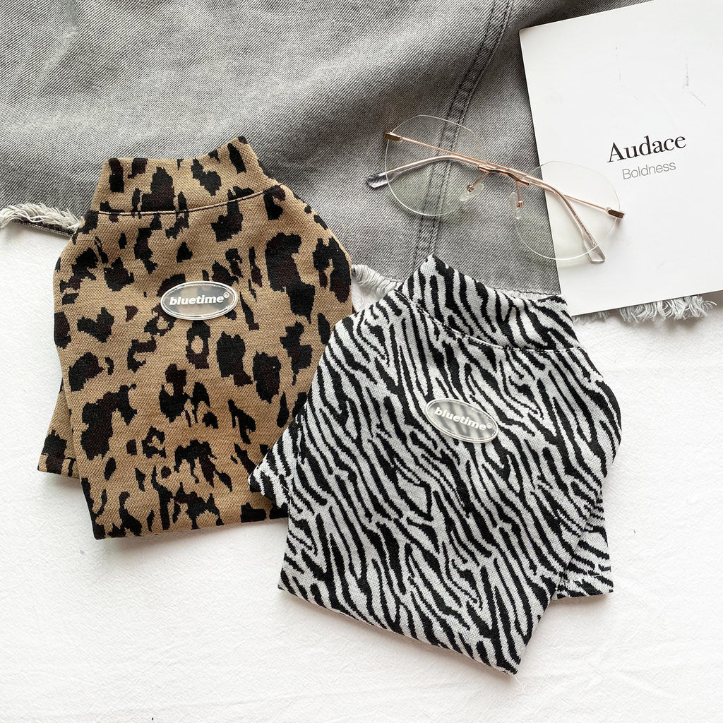 Hundeshirt mit Zebra- und Leopardenmuster: Wilder Style für glamouröse Spaziergänge