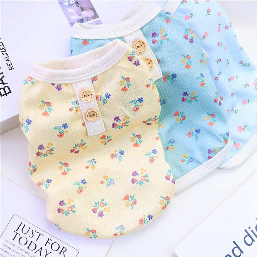 Pyjama im Daisy-Stil: Vierbeiniger Einteiler für kleine Hunde
