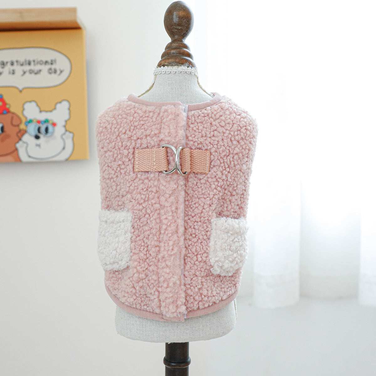 “Carezza” Fleece Sweater for Dogs with Pockets – Brown or Pink