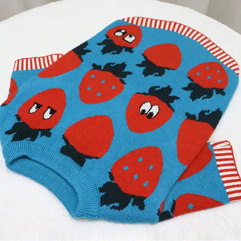 犬用いちごセーター - 暖かくて楽しい