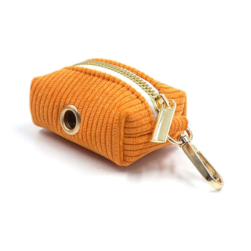 Samt-Kotbeutelhalter für Haustiere – Eleganz und Funktionalität für Spaziergänge