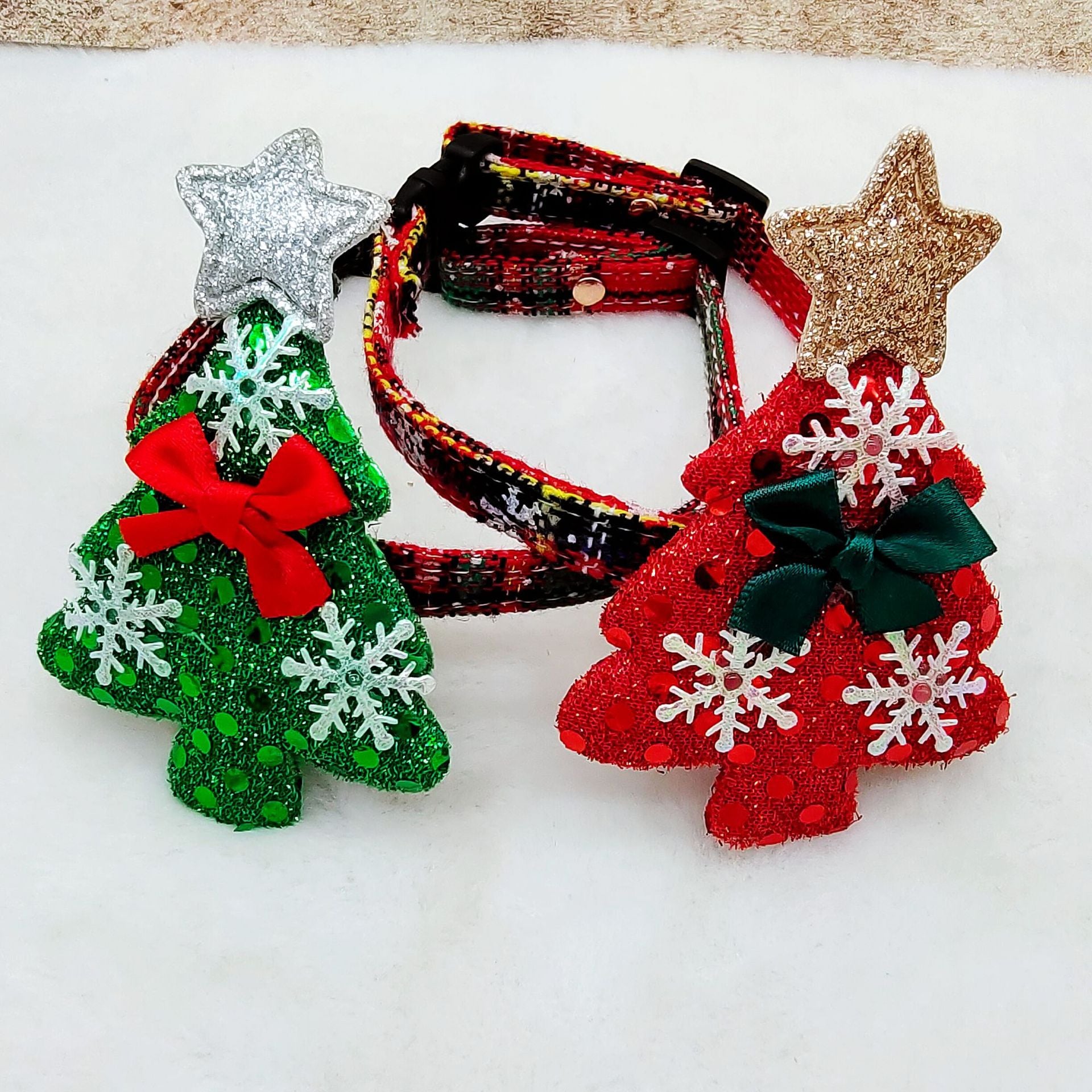 Christmas Dog Collar with Rhinestones and Christmas Tree